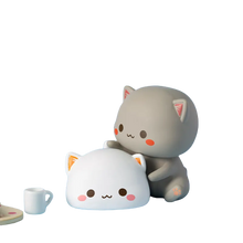 Charger l'image dans la galerie, Figurine chat calin