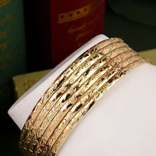 Charger l'image dans la galerie, Bracelet femme plaqué or dans écrin – idée cadeau élégante