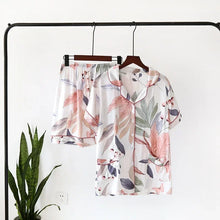 Charger l'image dans la galerie, pyjamas femme tendance – sélection cocooning 2025