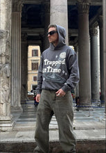 Charger l'image dans la galerie, Sweat-a-capuche-couple trapped-in-time