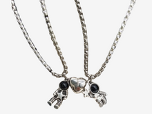Charger l'image dans la galerie, collier-astronaute