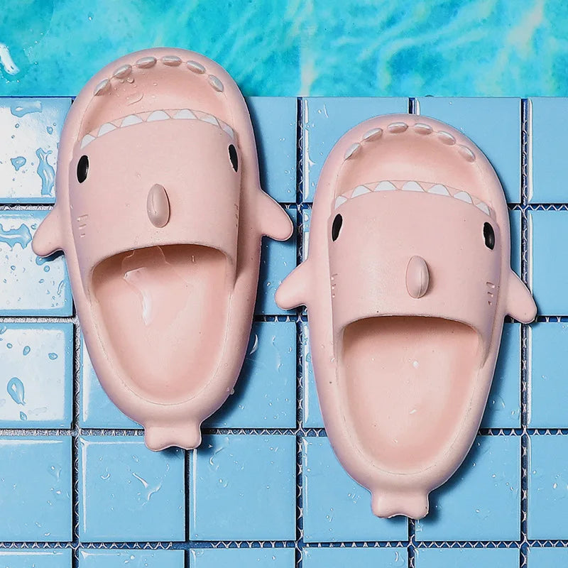 Pantoufle requin kawaii verte - Confort douillet EVA toute famille - Luminori
