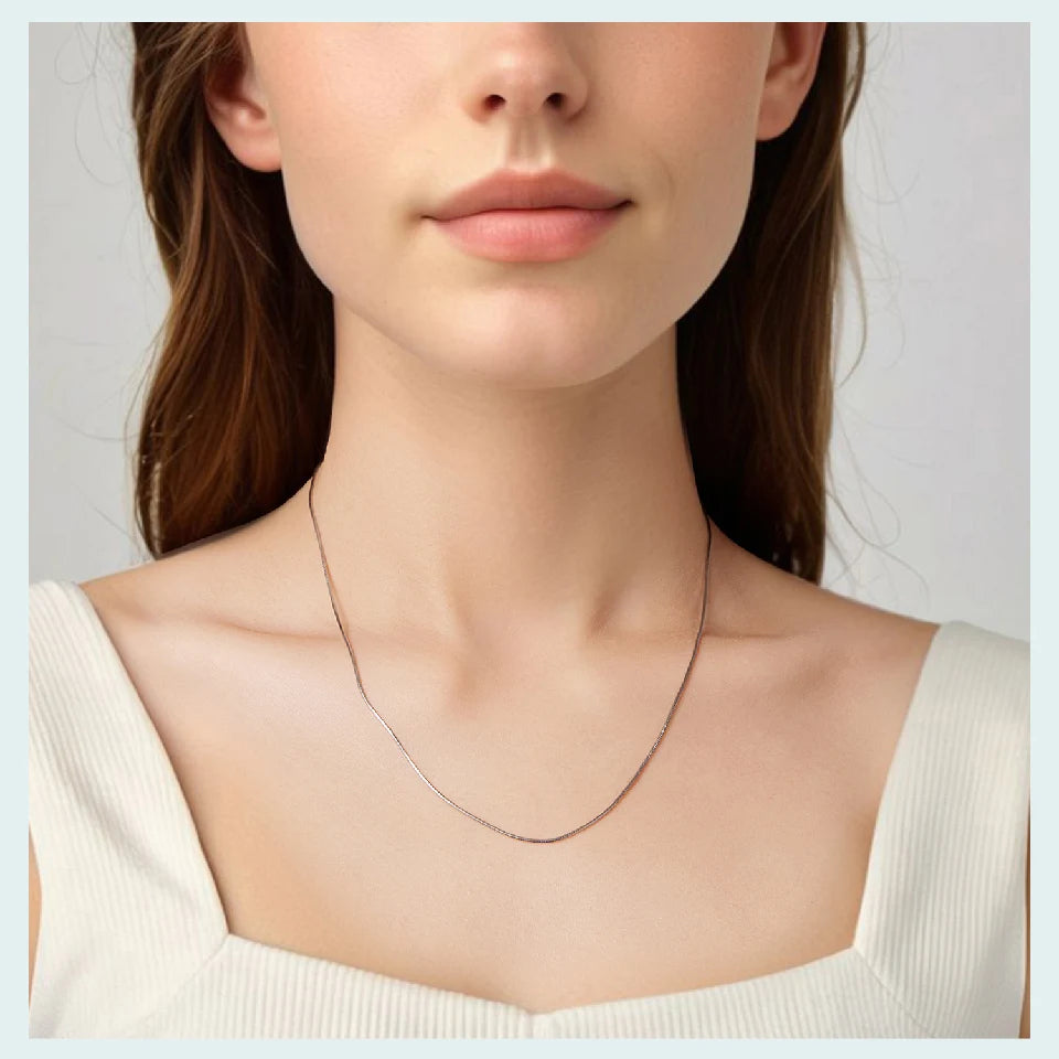 Collier « Fil de Lune » — plaqué or sur argent 925