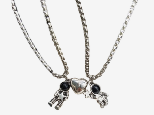 Collier astronaute spaceman 2 pièces - Détails alliage zinc étoile rinhoo - Luminori