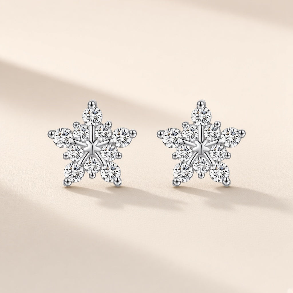 Puces Neige Étoilée argent 925, étoile à cinq branches pavée de moissanites synthétiques incolores