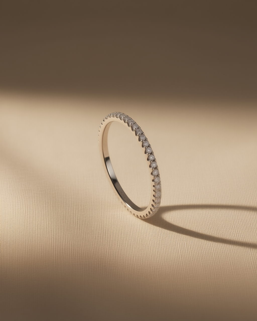 Bague Tour de Lumière argent 925, éternité pavée debout